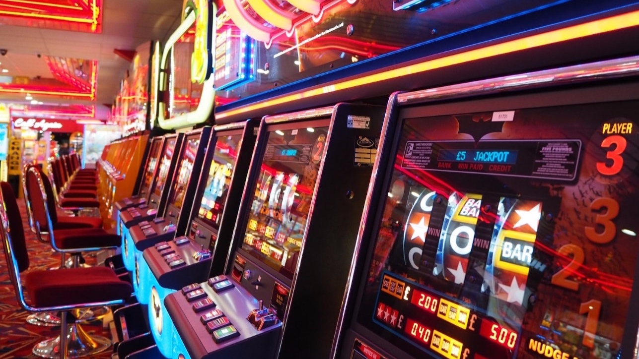 Bagaimana Cara Menang Bermain Poker Online?